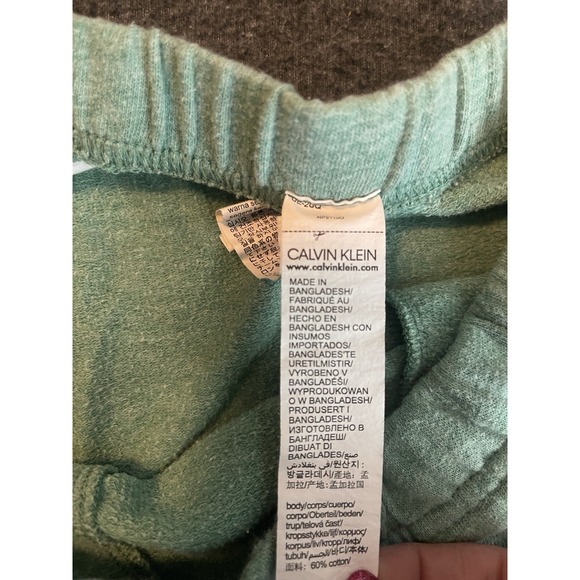 CALVIN KLEIN MEN'S DRAWSTRING PULL ON SWEAT SHORTS GREEN SHORTS SIZE LARGE - Picture 3 of 5